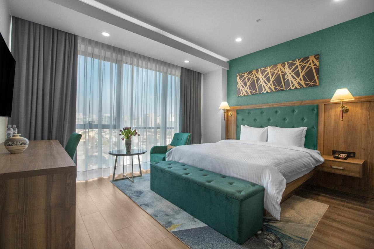 Royal Tulip Hotel & Casino, Tbilisi Bagian luar foto