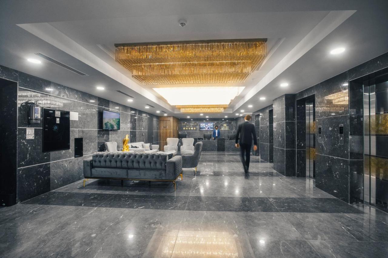 Royal Tulip Hotel & Casino, Tbilisi Bagian luar foto The lobby of the hotel